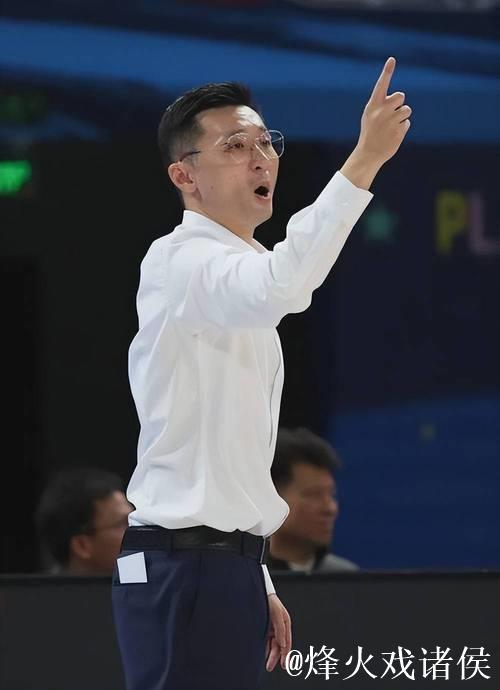 新疆84-111不敌北京遇四重打击!理查德森、西尔扎提表现不佳,刘炜受质疑 新疆84-111不敌北京遇四重打击!理查德森、西尔扎提表现不佳,刘炜受质疑